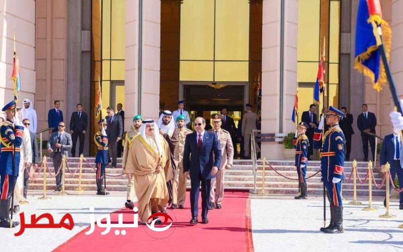 الرئيس السيسي يودع عاهل البحرين بمطار القاهرة الدولي