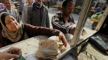 رسميا.. رئيس الوزراء يعلن موعد تخفيض سعر الخبز الحر في الأسواق